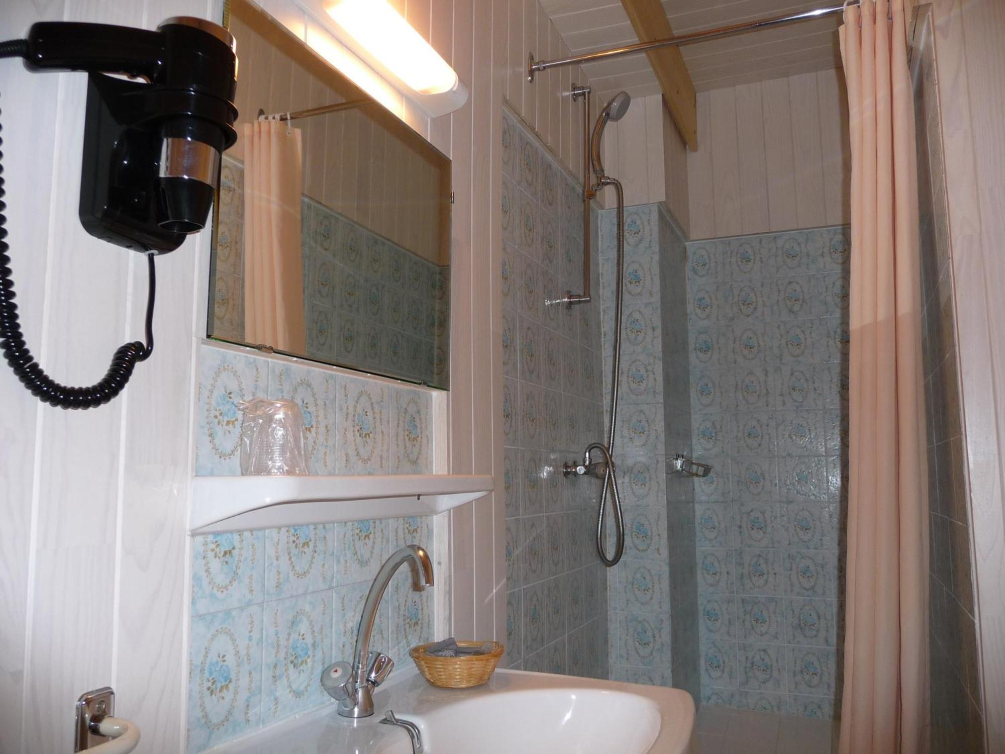 Hotel L'Amoulat Gourette Bagian luar foto